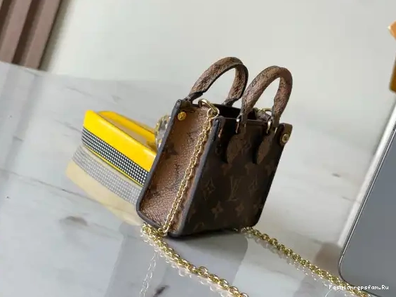 FS CHEAP LOUIS VUITTON MICRO-8.5*3.5*10.5CM ONTHEGO 0529